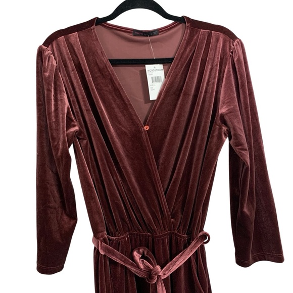 Nordstrom Fraiche by J NWT Berry velvet long sleeve vneck  jumpsuit. Size L - Picture 5 of 14